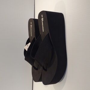 No Boundaries Size 8 Flip Flops Y2K Wedge Black Sandals Comfort Foodtbed Womens